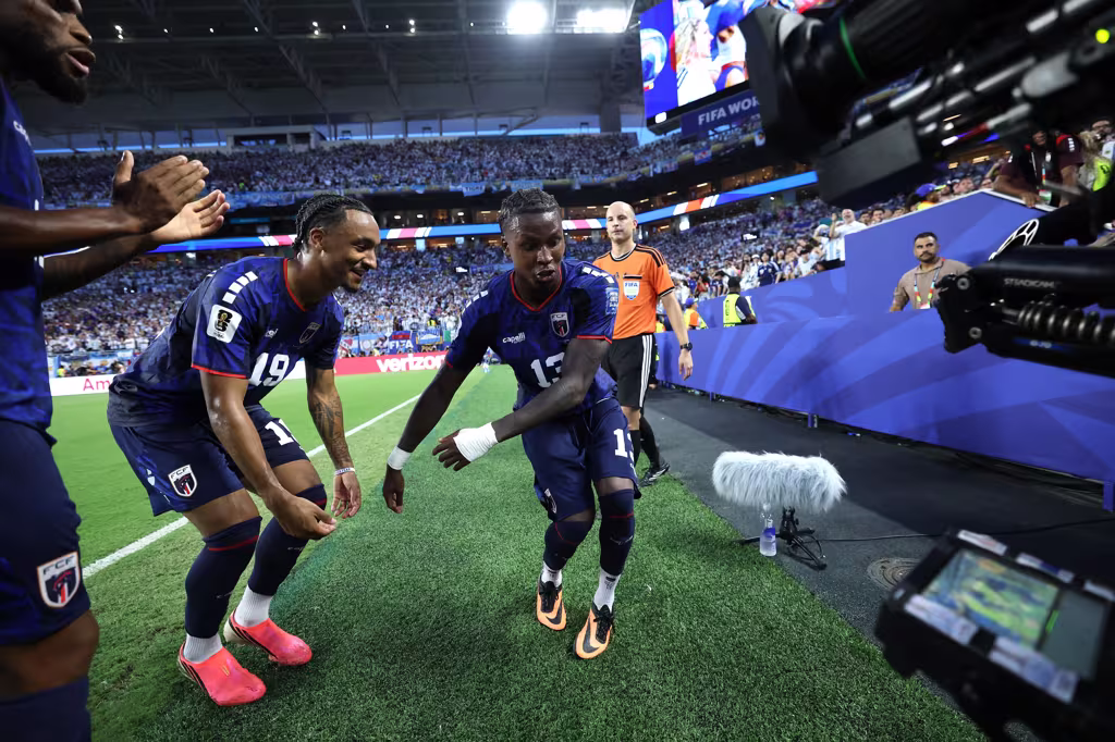 Dance of the The Blue Sharks Argentina-v-Cabo-Verde-Round-of-32-FIFA-World-Cup-2026
